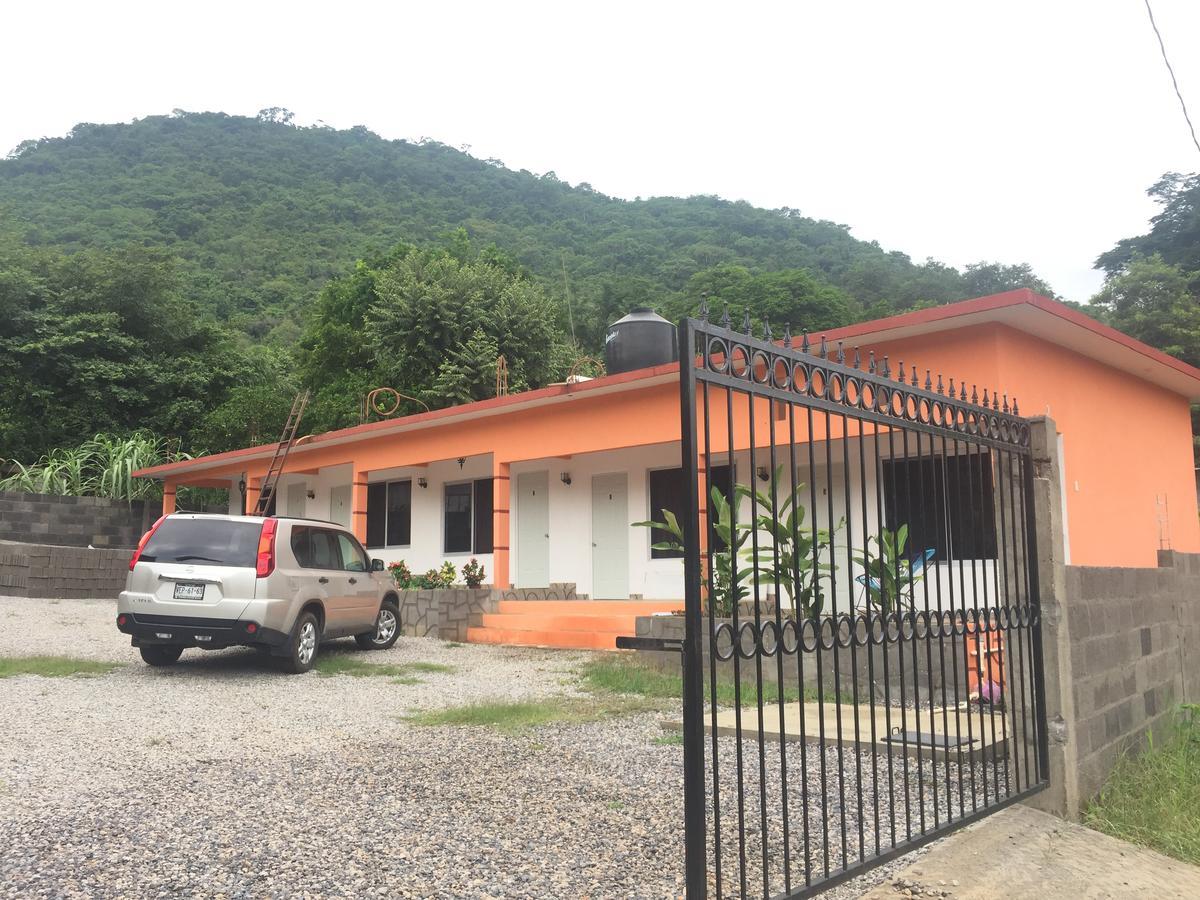 Hotel Pedregal Tamasopo Esterno foto